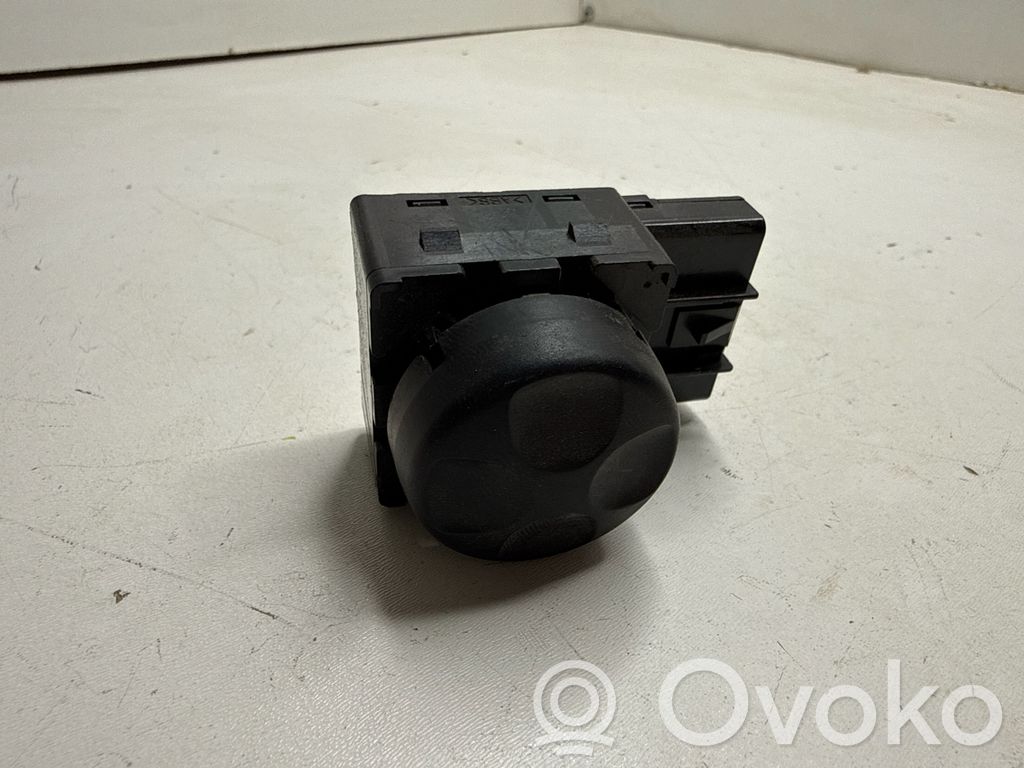 Dodge Challenger Seat adjustment knob 