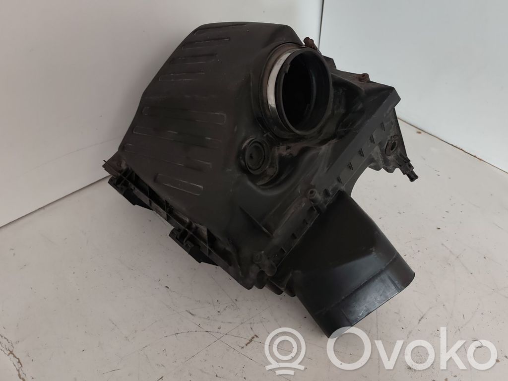 Opel Insignia A Air filter box 