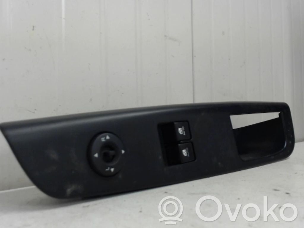 KIA Ceed Electric window control switch 