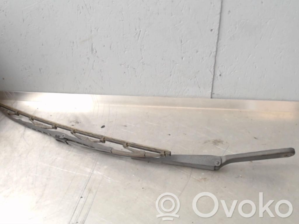 Citroen Berlingo Front wiper blade arm 