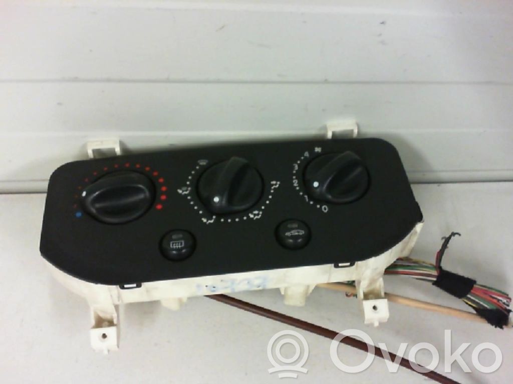 Renault Clio II Climate control unit 