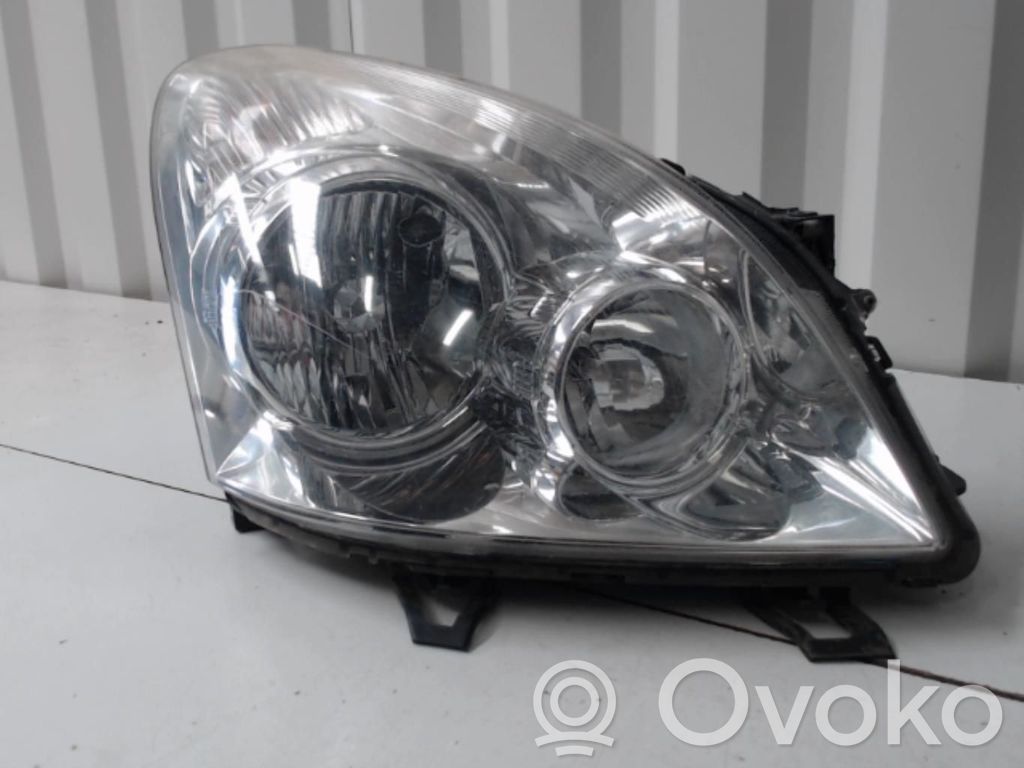 Toyota Corolla Verso E121 Headlight/headlamp 