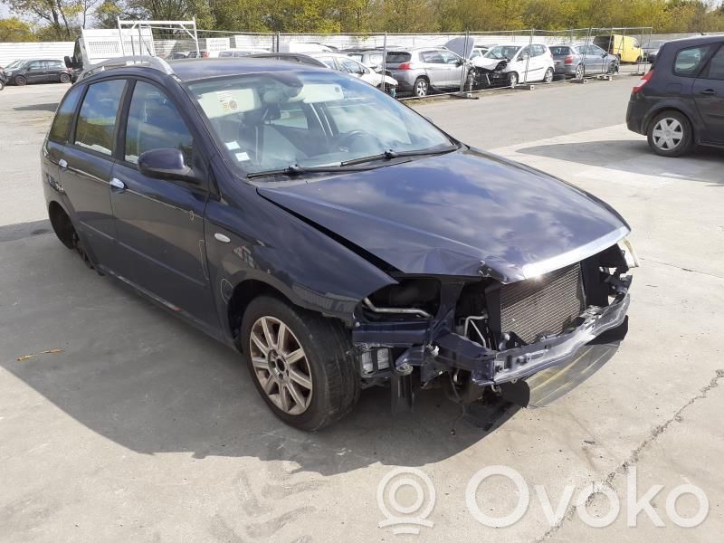 Fiat Croma Braț ștergător față 