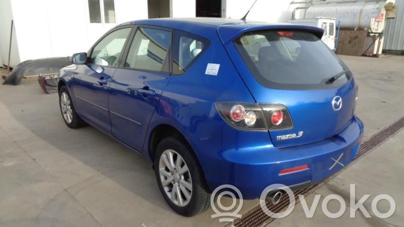Mazda 3 I Takaoven lukko 