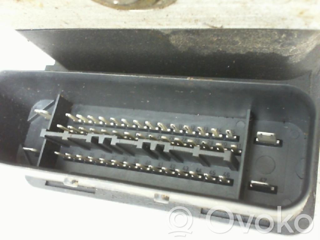 Volkswagen Golf IV ABS Blokas 