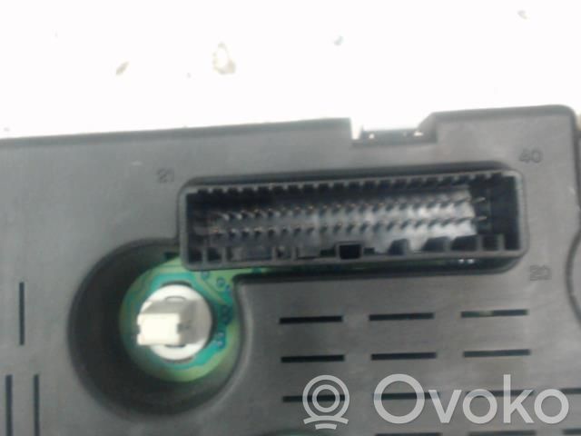 Renault Modus Speedometer (instrument cluster) 
