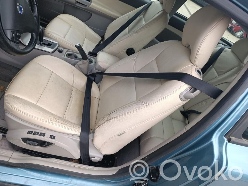 Volvo C30 Cinturón delantero 