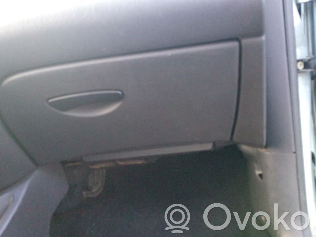 Ford Focus Daiktadėžės (bordačioko) komplektas 