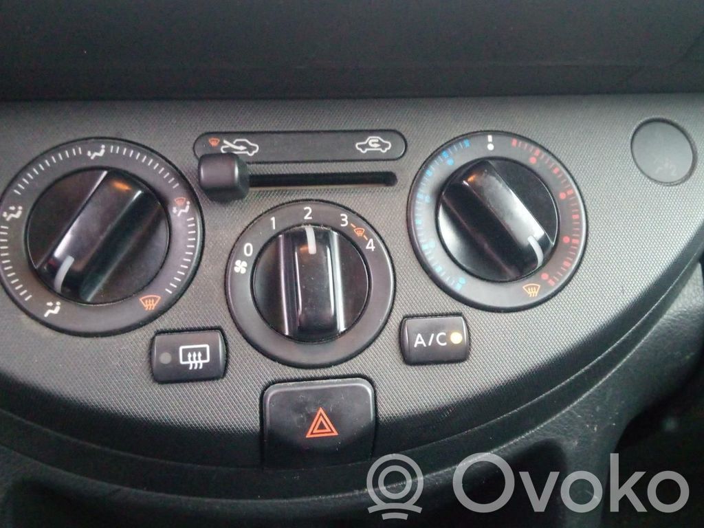 Nissan Note (E11) Climate control unit 