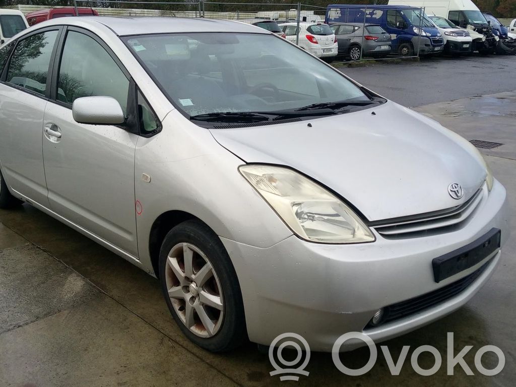 Toyota Prius (XW20) Zbiornik płynu do spryskiwaczy szyby przedniej / czołowej 