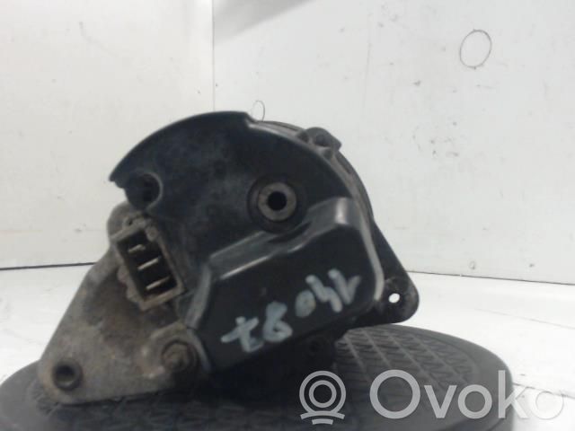 Alternator   A005T31774