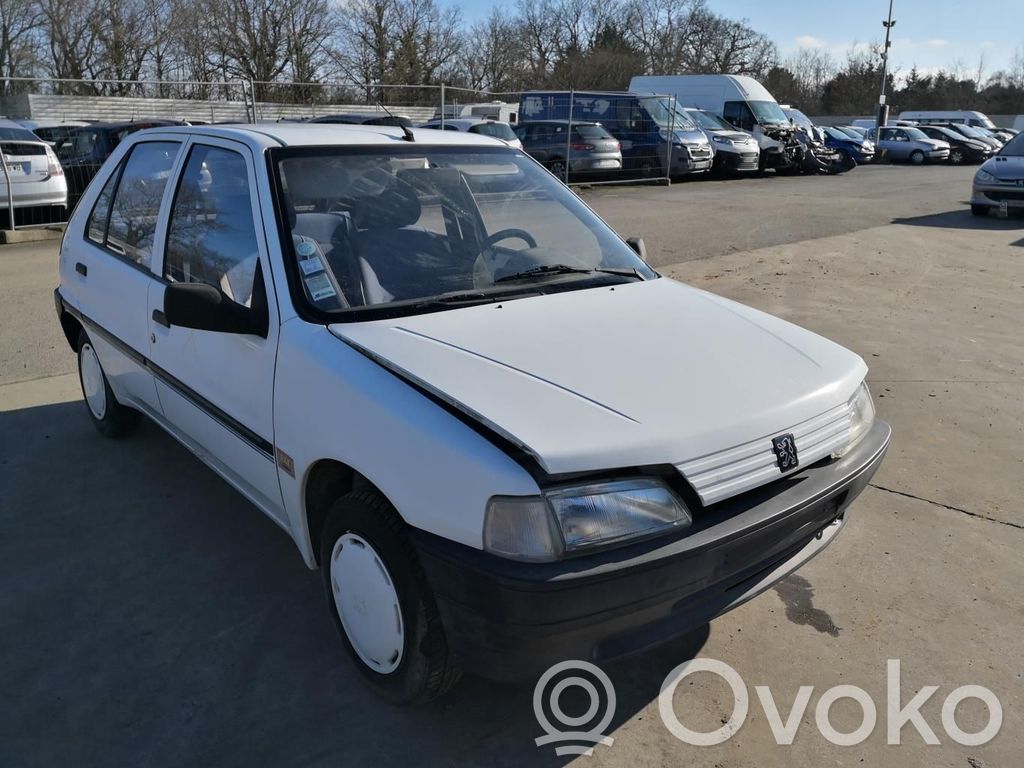 Peugeot 106 Zacisk hamulcowy przedni 