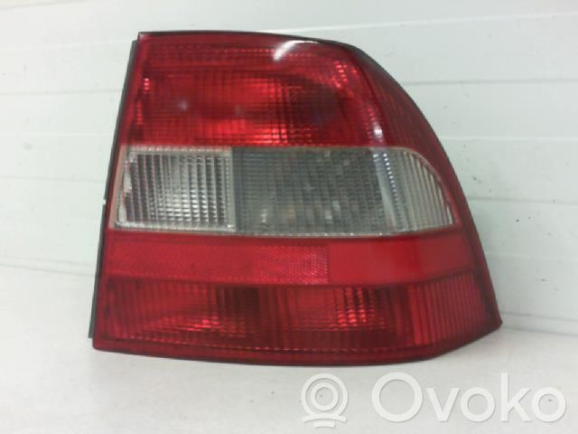 Opel Vectra B Luci posteriori 