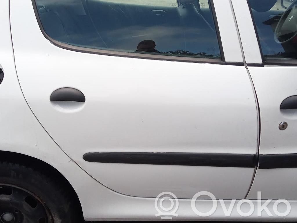 Peugeot 206+ Galinės durys 