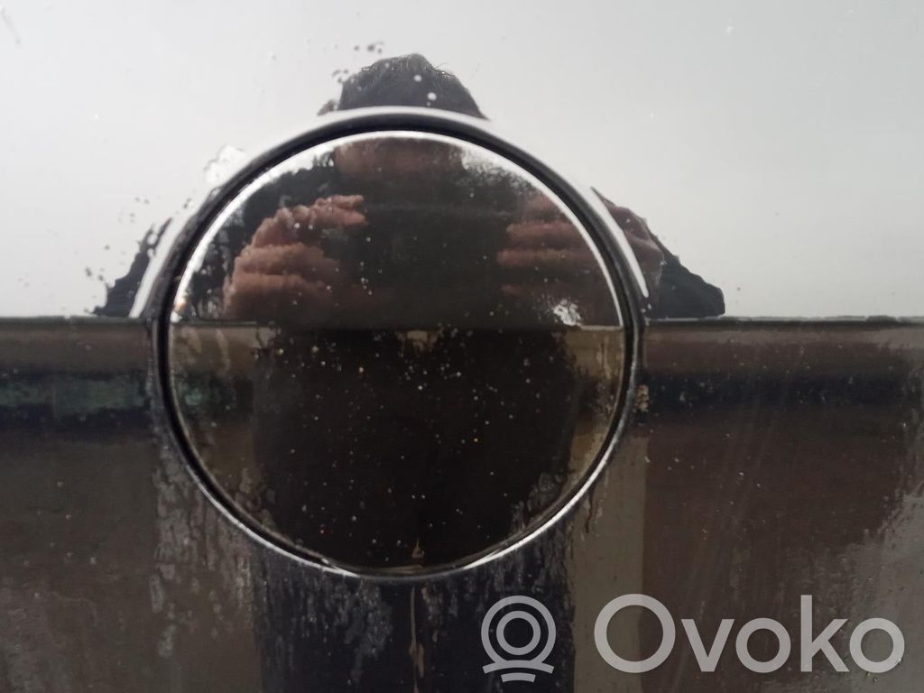 Volkswagen PASSAT B6 Sportello del serbatoio del carburante 