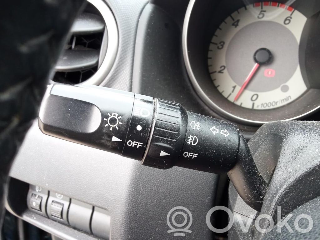 Mazda 3 I Indicator stalk 