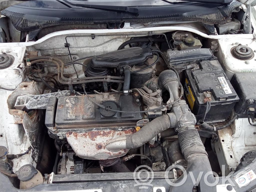 Peugeot 306 Alternador 
