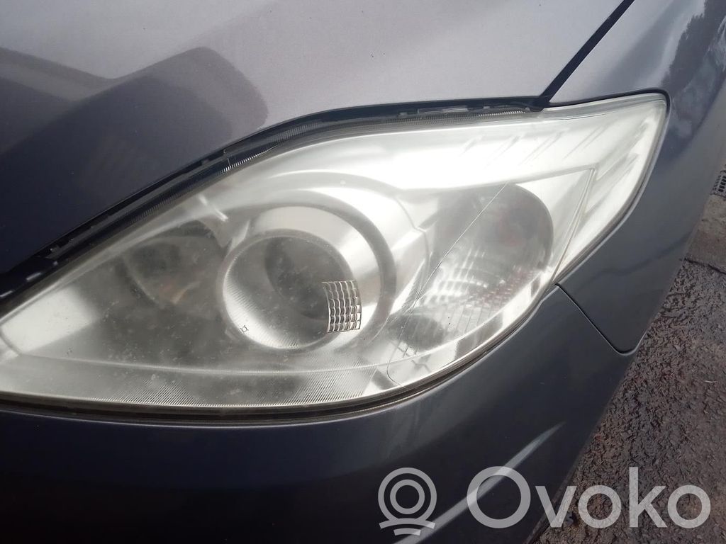 Mazda 5 Phare frontale 
