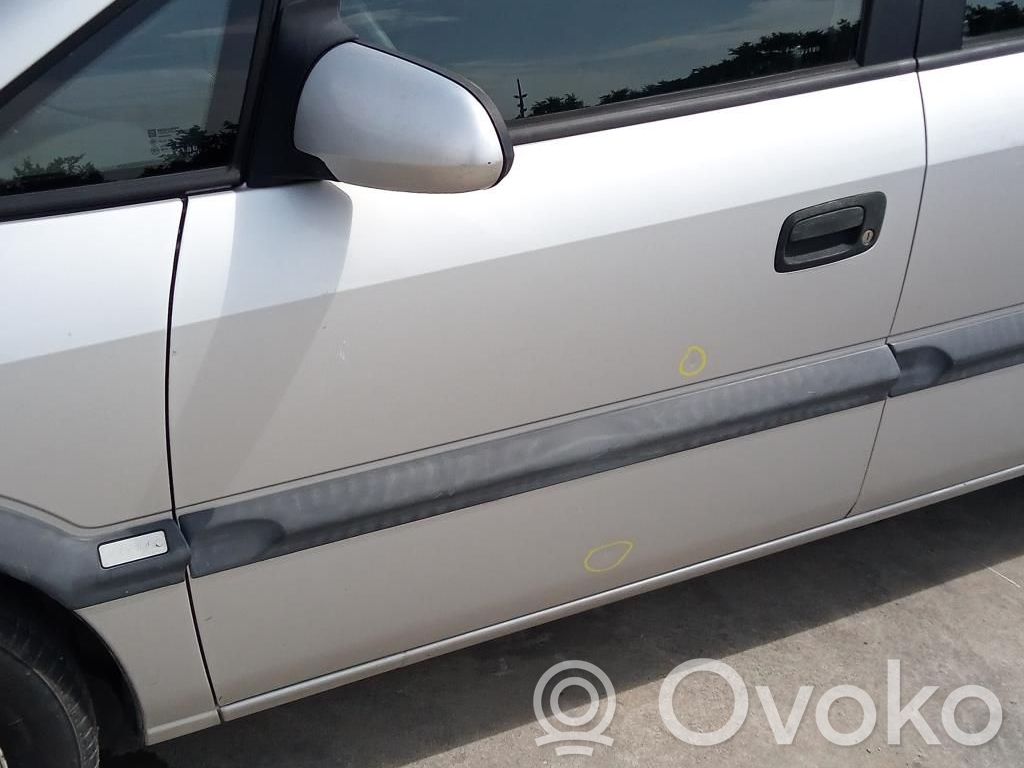 Opel Zafira A Drzwi przednie 