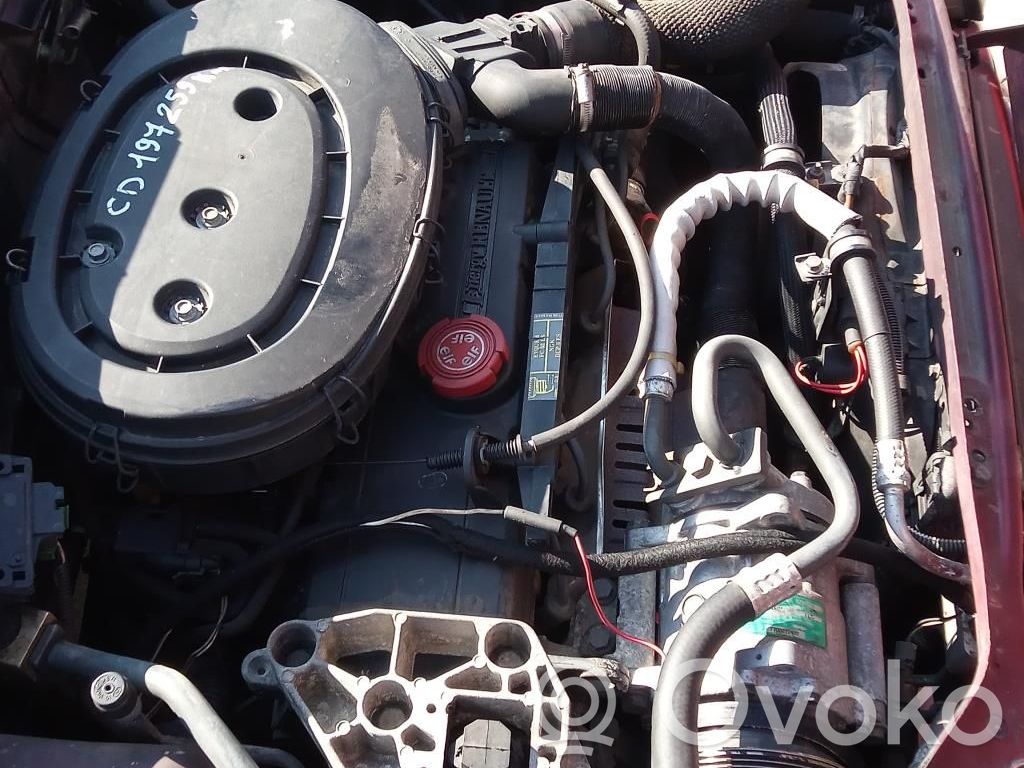 Renault Clio I Air conditioning (A/C) compressor (pump) 