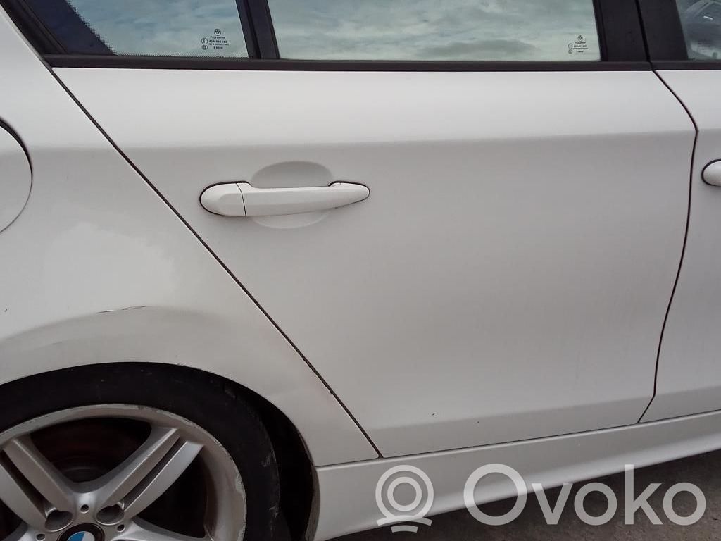 BMW 1 E81 E87 Rear door window glass 