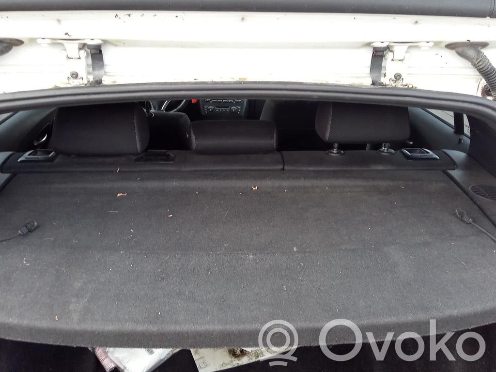 BMW 1 E81 E87 Aizmugurējā palodze 