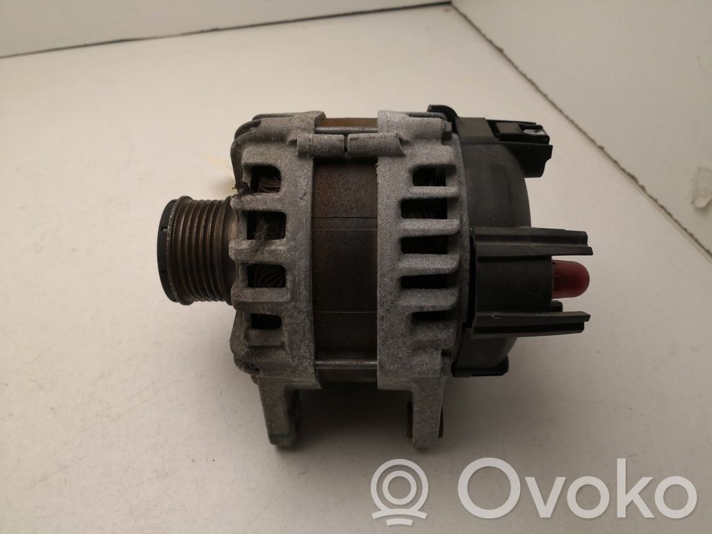 Renault Megane IV Ģenerators 