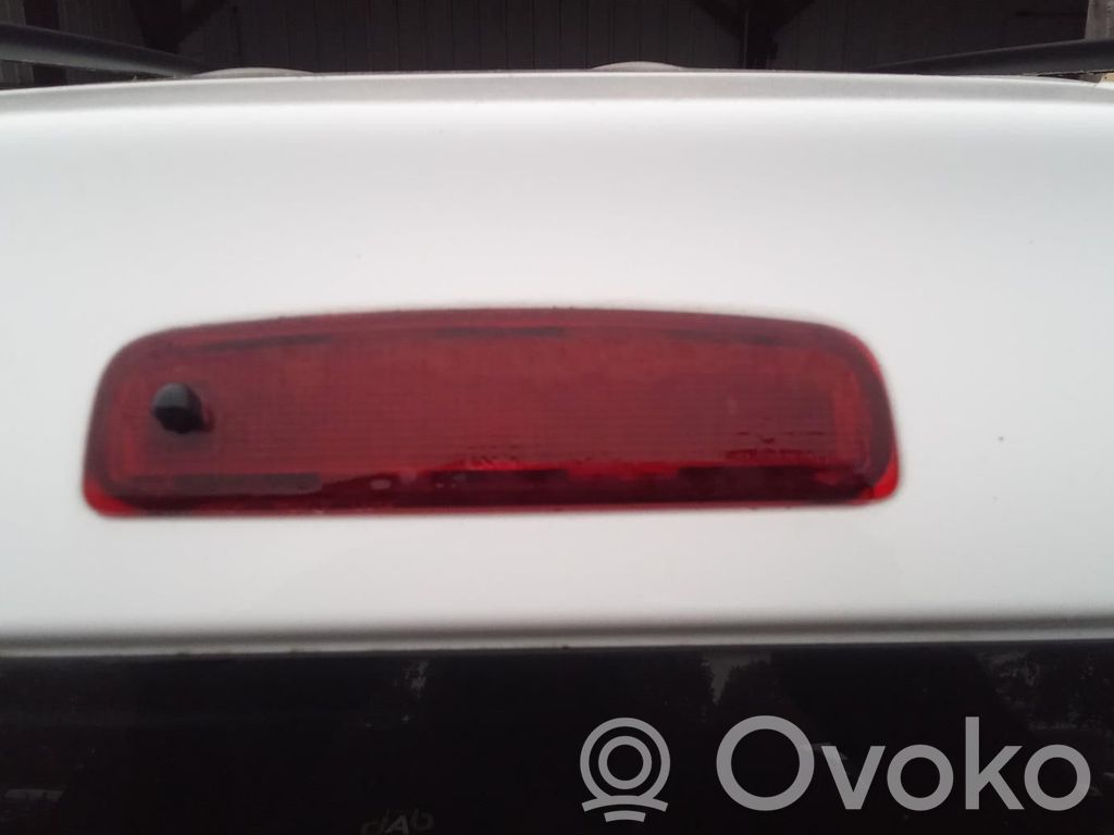Dacia Logan I Third/center stoplight 