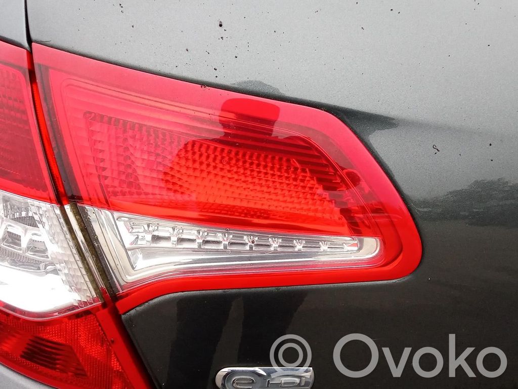 Citroen C4 II Tailgate rear/tail lights 