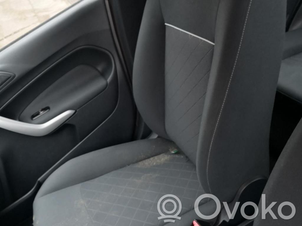 Ford Fiesta Etumatkustajan istuin 