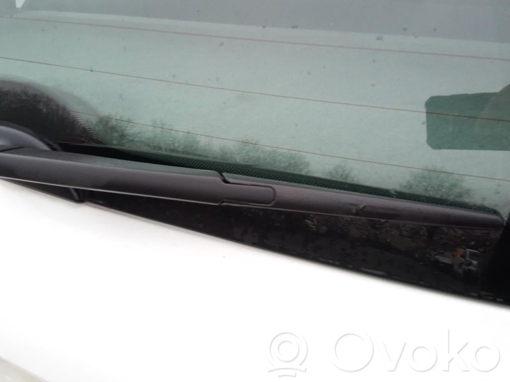 Renault Clio II Silniczek wycieraczki szyby tylnej 