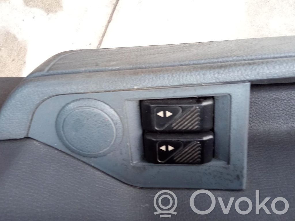 Renault Clio I Elektrinių langų jungtukas 