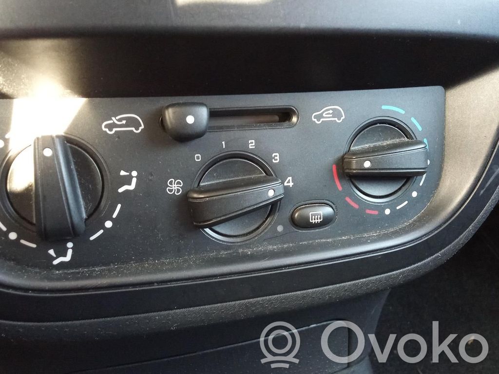 Citroen C2 Lämmittimen puhallin 