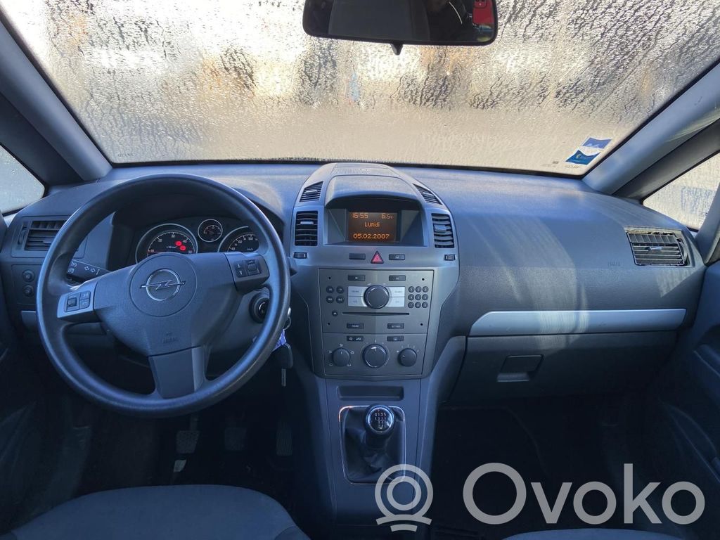Opel Zafira B Bord 