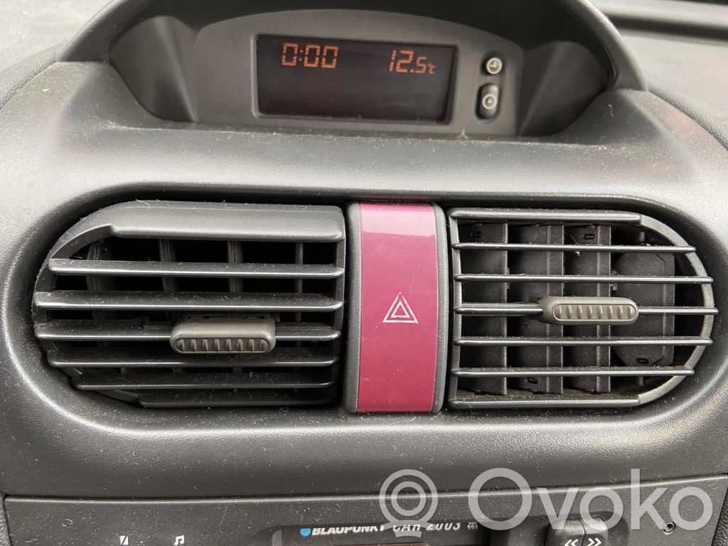 Opel Corsa C Hazard light switch 