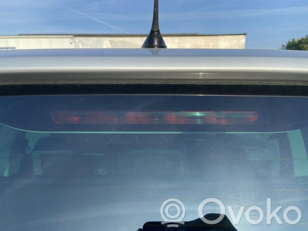 Citroen C8 Third/center stoplight 