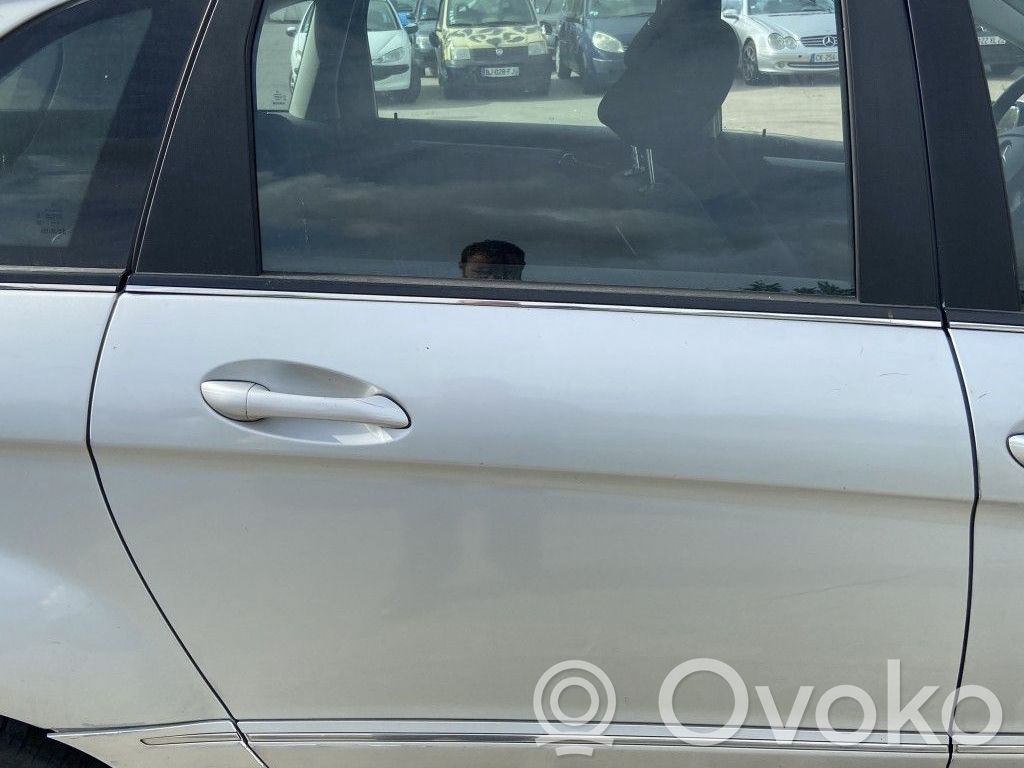 Mercedes-Benz B W245 Zamek drzwi tylnych 
