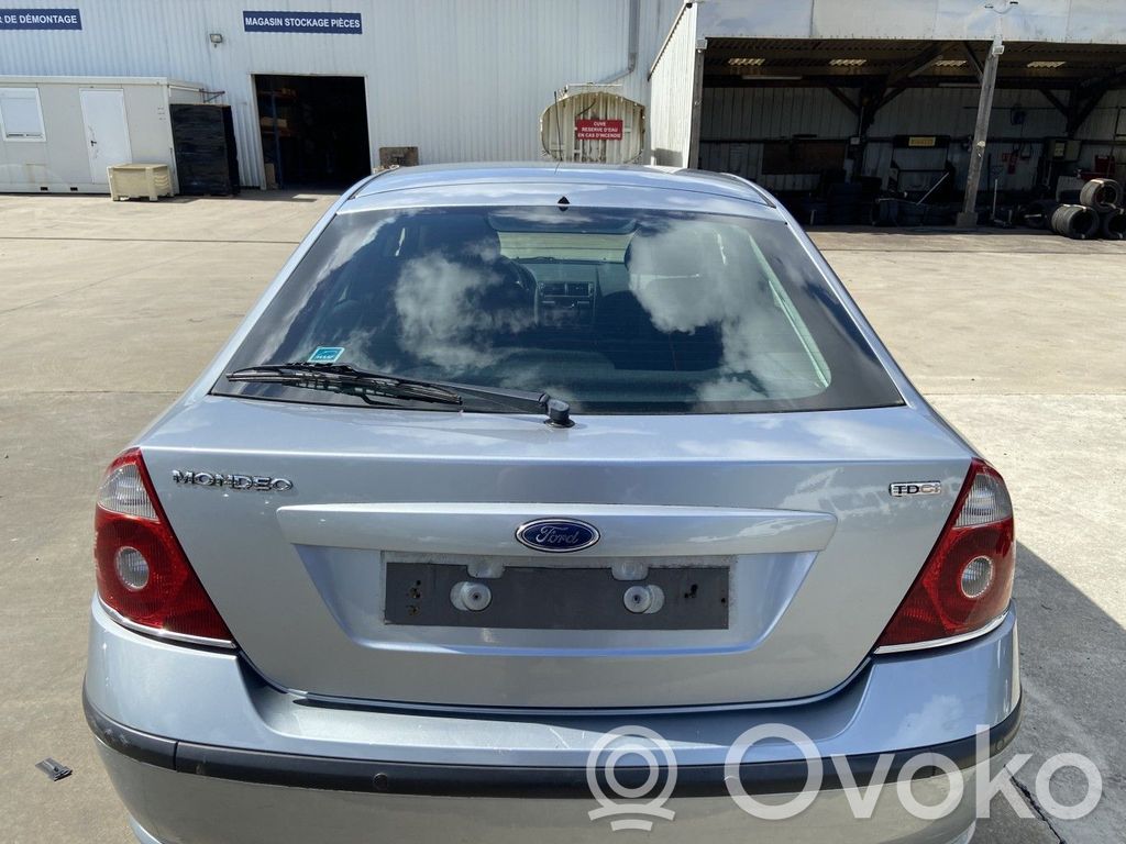 Ford Mondeo Mk III Amortyzator klapy tylnej bagażnika 