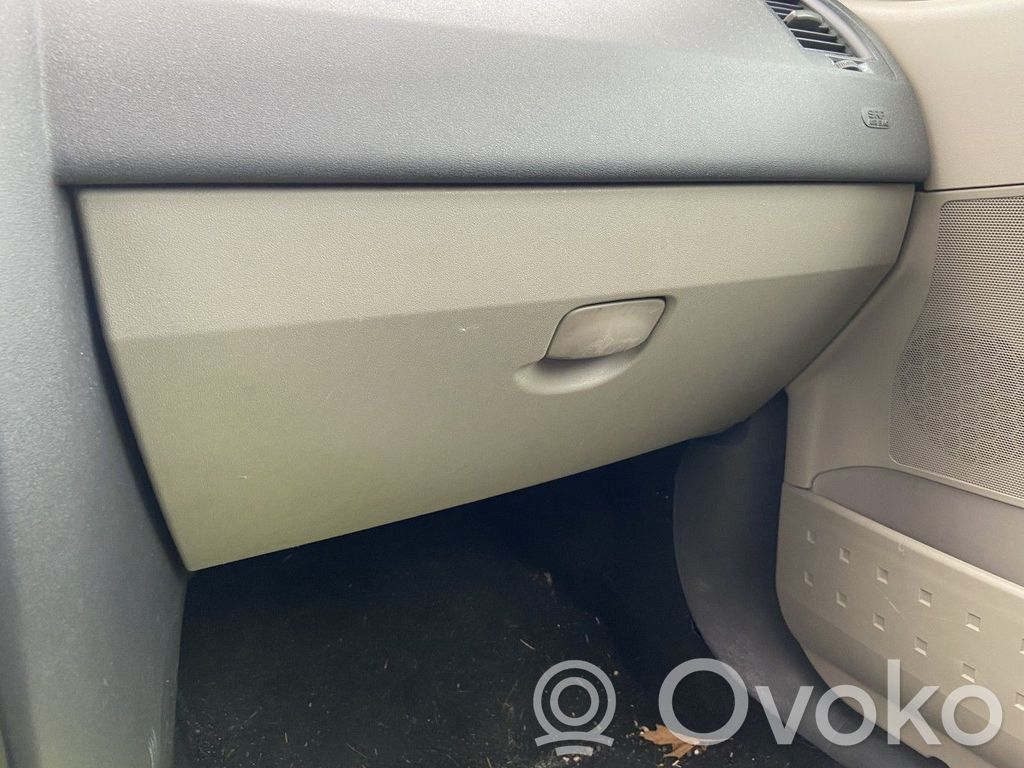 Renault Megane II Juego guantera 