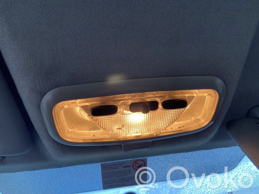 Front seat light   4704229