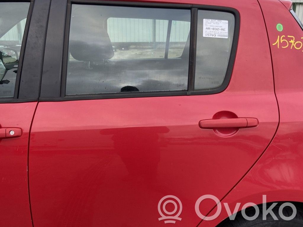 Suzuki SX4 Ventanilla de ventilación de la puerta trasera 