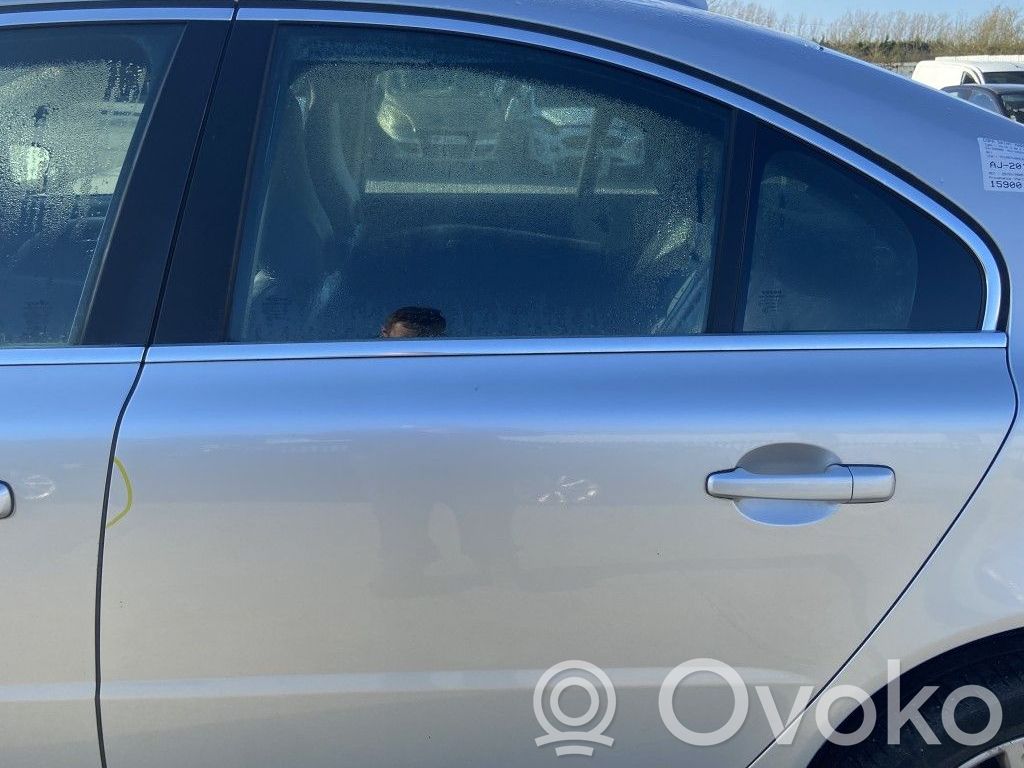 Volvo S80 Puerta trasera 