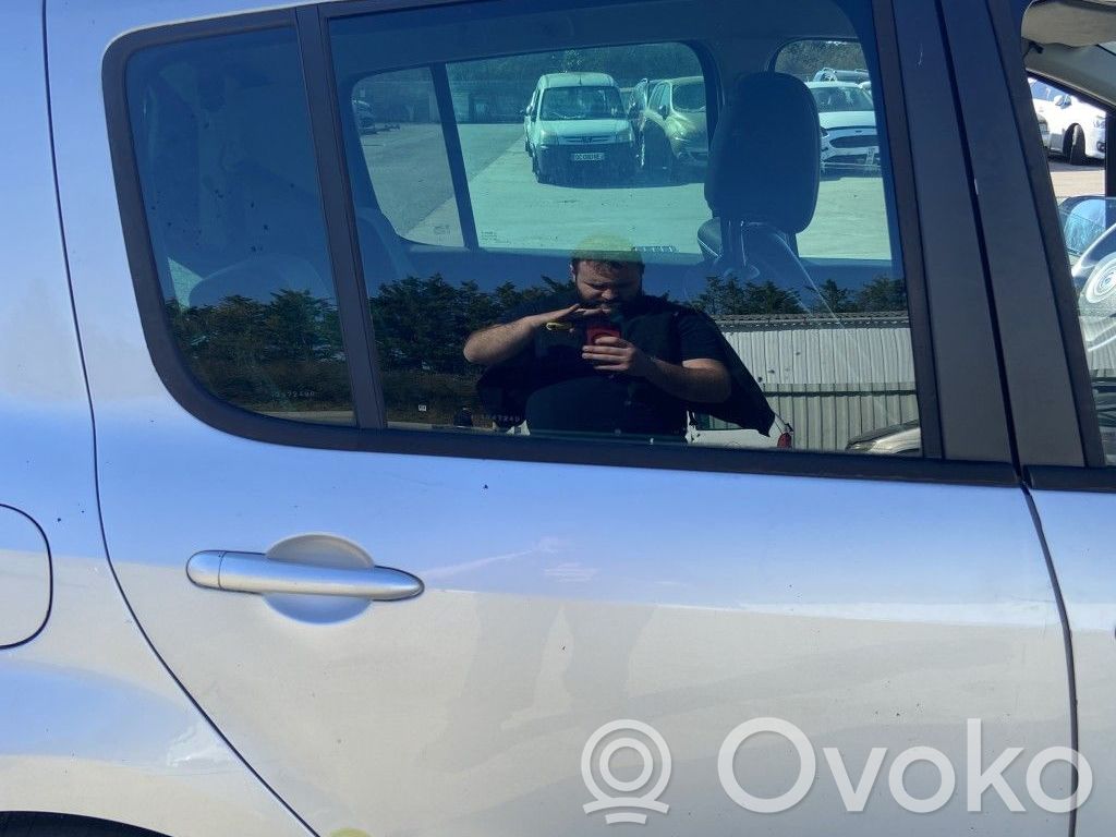 Renault Modus Ventanilla de ventilación de la puerta trasera 