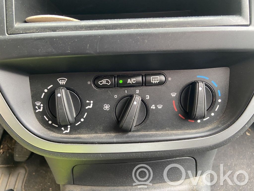 Citroen C3 Climate control unit 