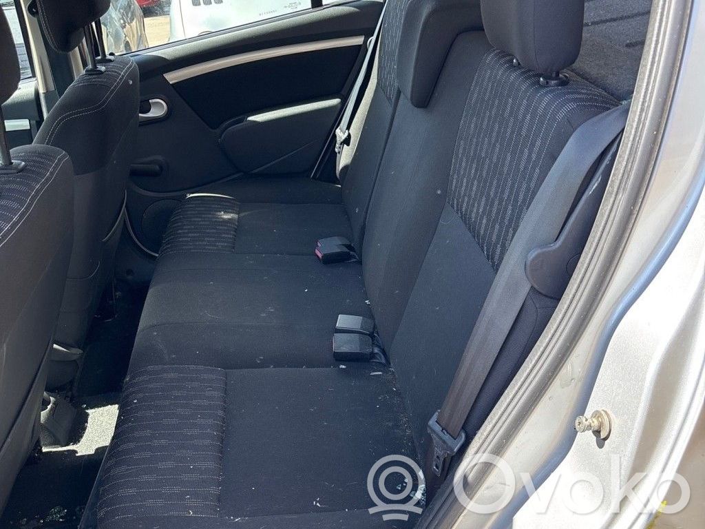 Dacia Sandero Manecilla interna puerta trasera 