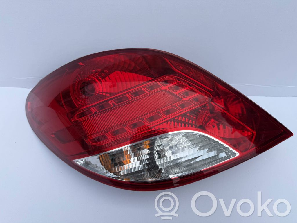 Peugeot 207 Задний фонарь в кузове 