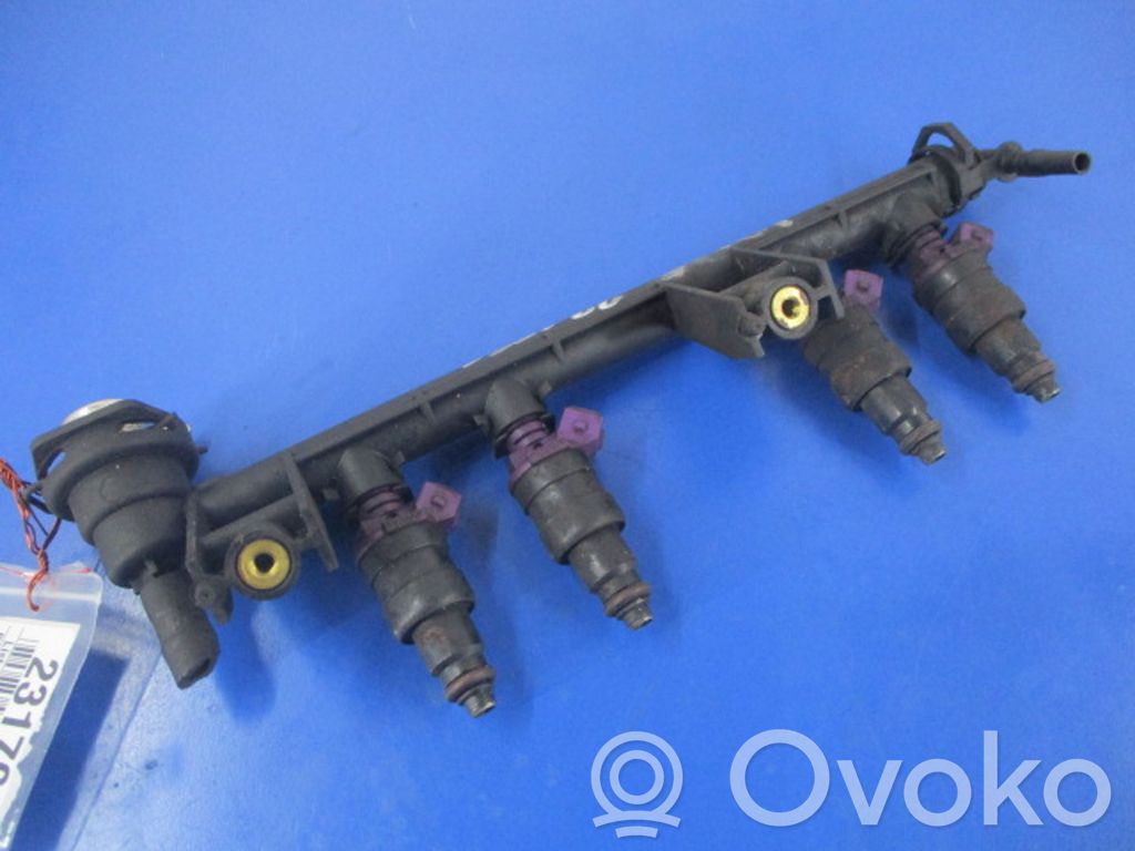 Renault Twingo I Tubo principal de alimentación del combustible 