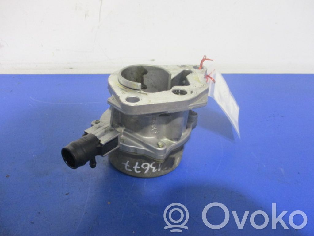 Pompă vacuum   8200399569,8200399569