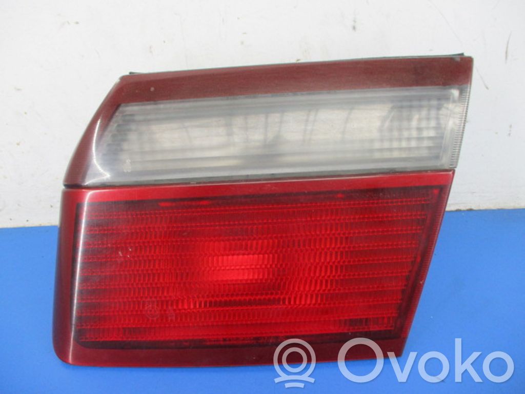 Mazda 626 Feux arrière / postérieurs