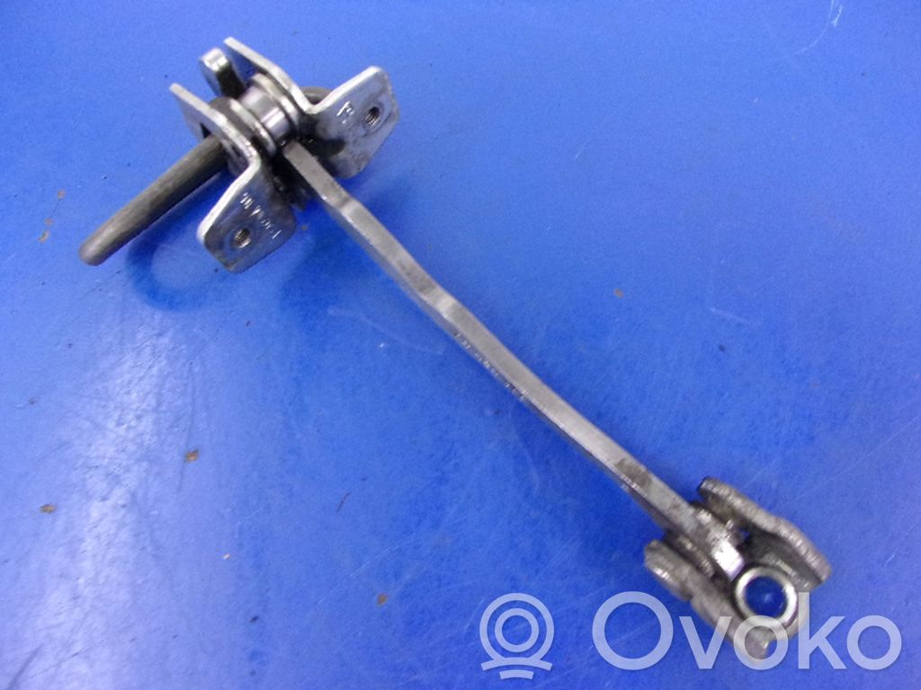 Opel Astra G Etuoven pidätin 